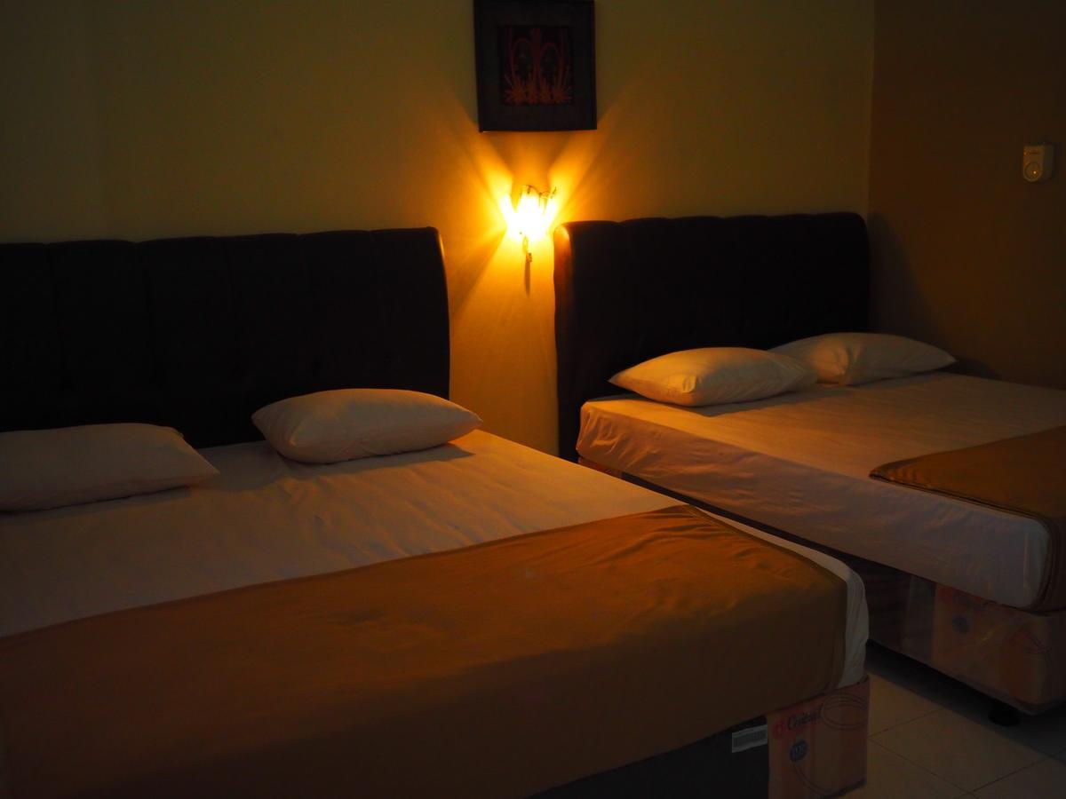 Diaga Grha Hotel Джокьякарта Экстерьер фото
