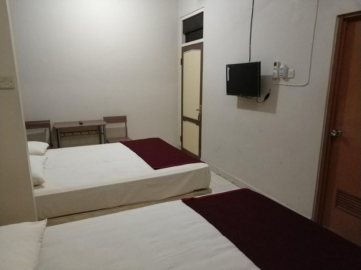 Diaga Grha Hotel Джокьякарта Экстерьер фото
